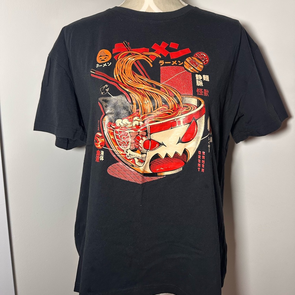 Ramen pumpkin graphic t brand new